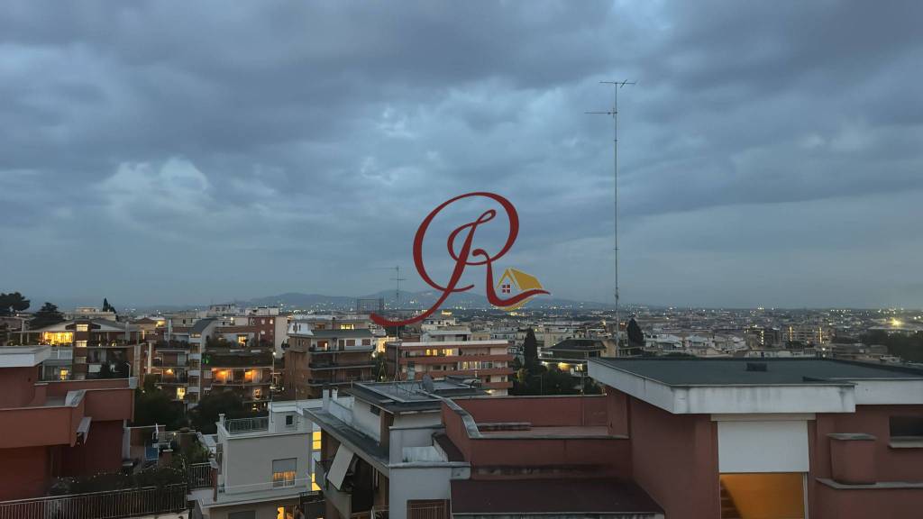 appartamento in vendita a Roma in zona Gianicolense