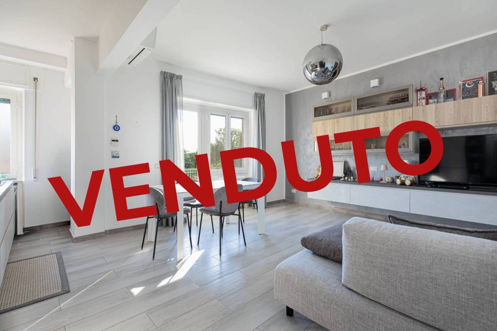 appartamento in vendita a Roma in zona Appio Latino