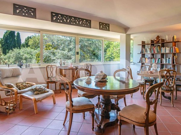 casa indipendente in vendita a Roma in zona Infernetto