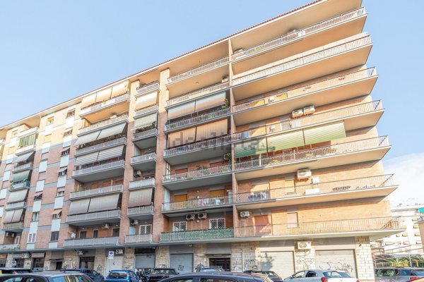 appartamento in vendita a Roma in zona Don Bosco