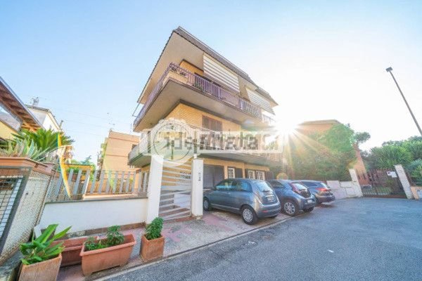 appartamento in vendita a Roma in zona San Basilio