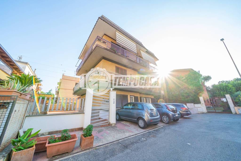 appartamento in vendita a Roma in zona San Basilio