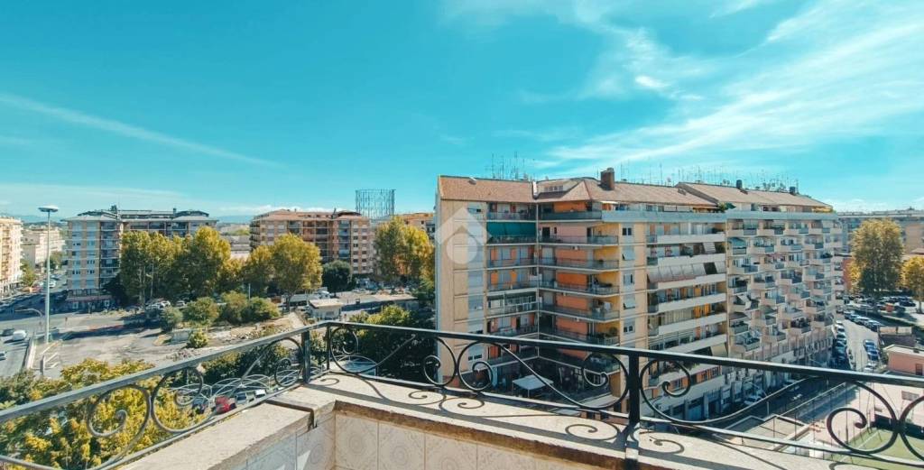 appartamento in vendita a Roma in zona Portuense