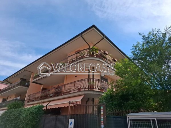 appartamento in vendita a Roma in zona Finocchio