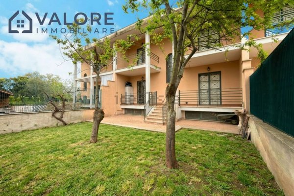 casa indipendente in vendita a Roma in zona Monte Sacro/Talenti