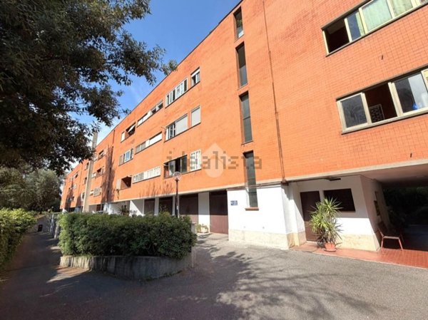 appartamento in vendita a Roma in zona Spinaceto