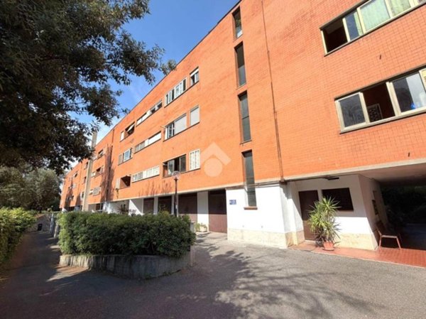 appartamento in vendita a Roma in zona Spinaceto