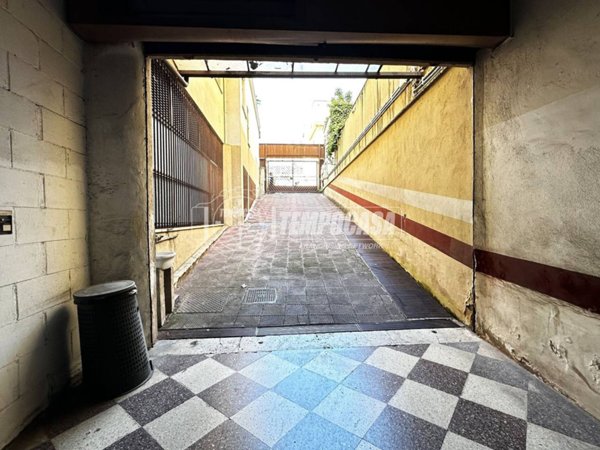 locale di sgombero in vendita a Roma