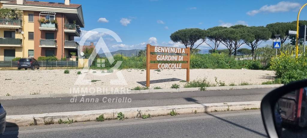 appartamento in vendita a Roma in zona Giardini di Corcolle