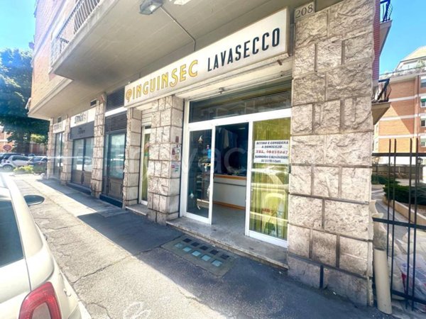 negozio in vendita a Roma