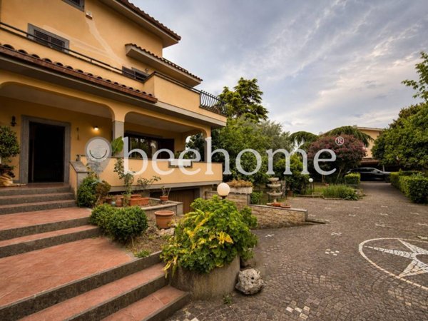 appartamento in vendita a Roma in zona Castel di Leva