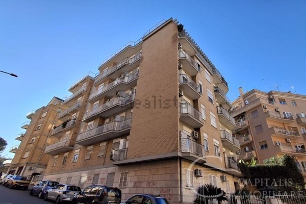 appartamento in vendita a Roma in zona Monte Sacro/Talenti