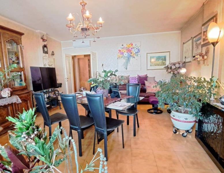 appartamento in vendita a Roma in zona Ostiense