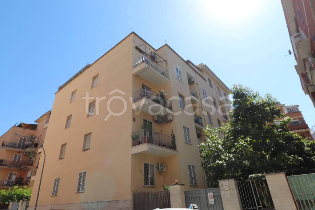 appartamento in vendita a Roma in zona Portuense