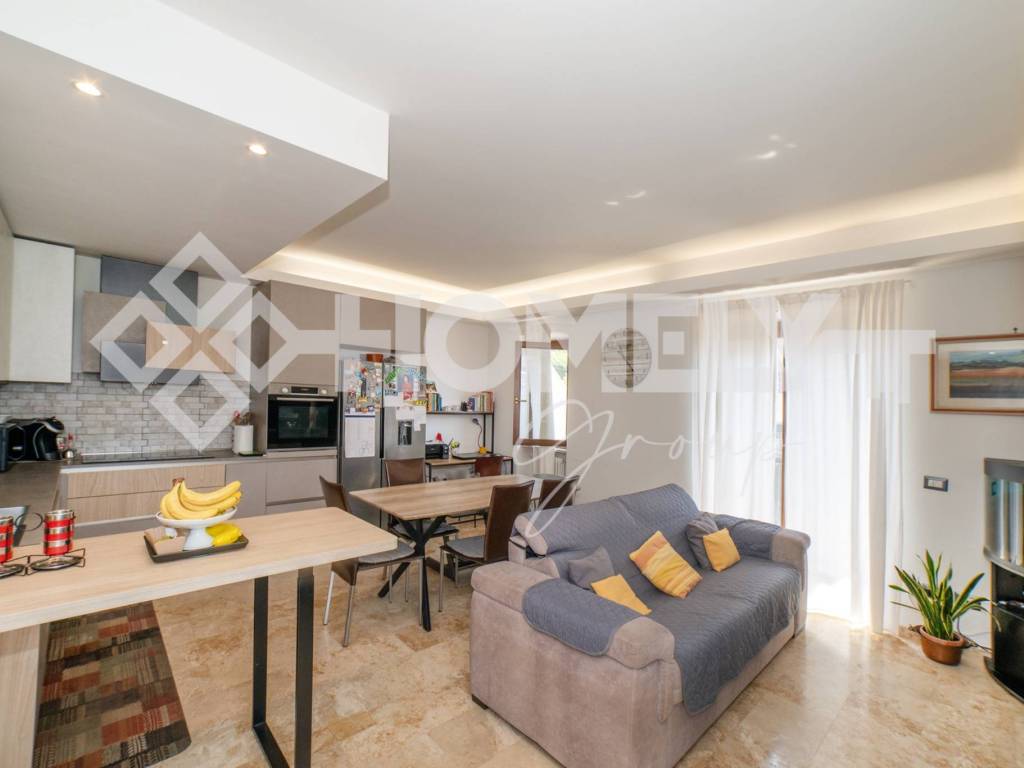 casa indipendente in vendita a Roma