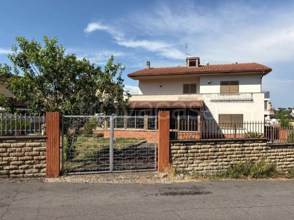 casa indipendente in vendita a Roma in zona Casalotti