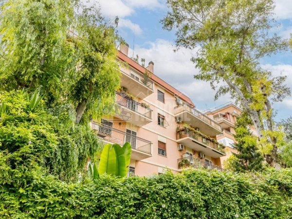 appartamento in vendita a Roma in zona Monte Sacro/Talenti