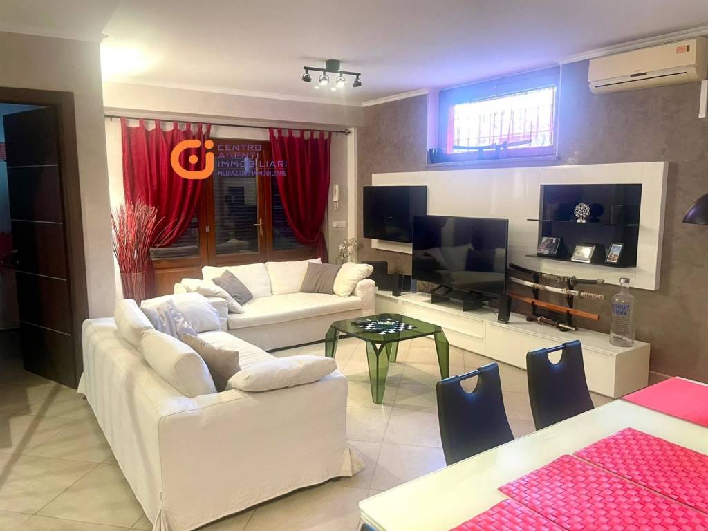 casa indipendente in vendita a Roma in zona Trigoria