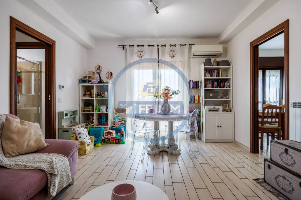 appartamento in vendita a Roma in zona Acilia