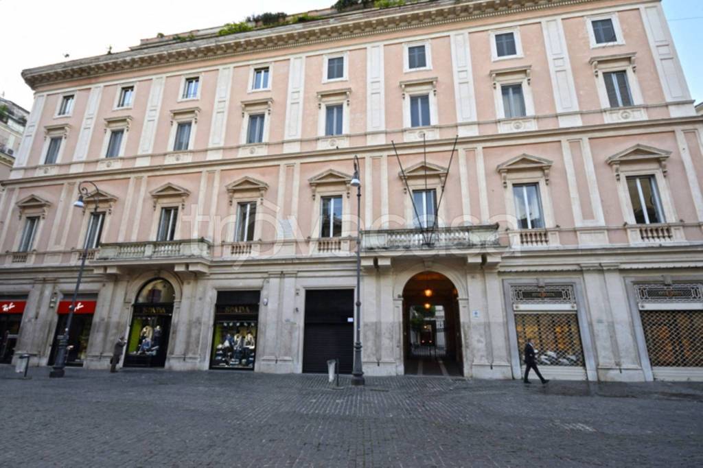 negozio in vendita a Roma in zona Campo Marzio