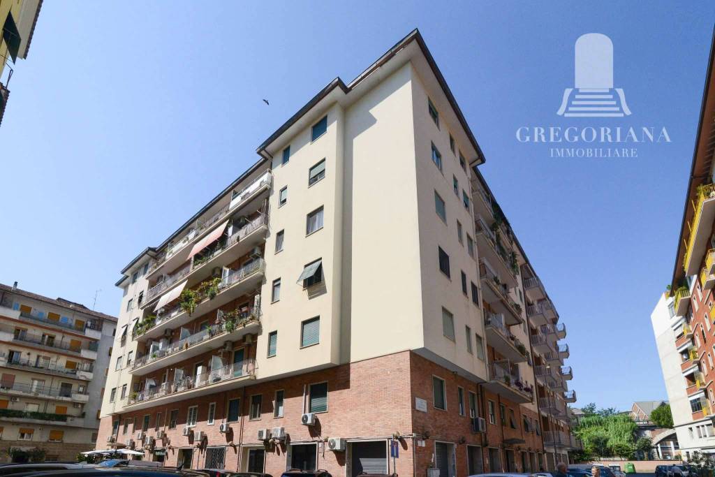 appartamento in vendita a Roma in zona Aurelio