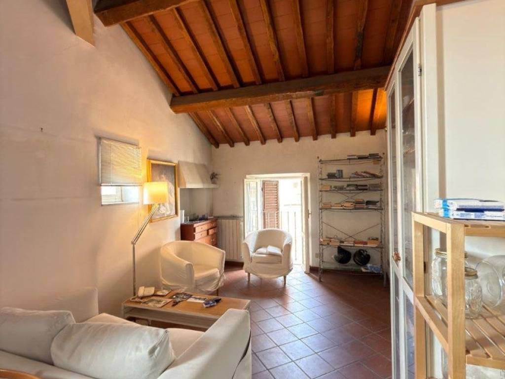 appartamento in vendita a Roma in zona Trastevere