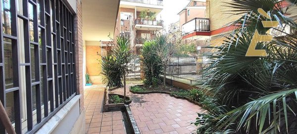 appartamento in vendita a Roma in zona Appio Claudio