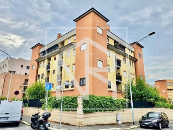 appartamento in vendita a Roma in zona Ponte di Nona