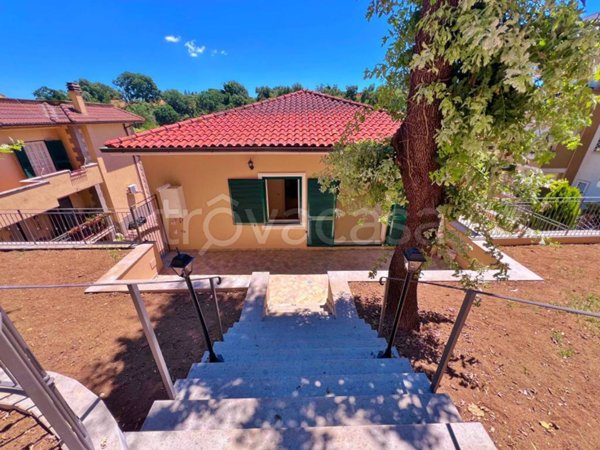 casa indipendente in vendita a Roma in zona Ottavia