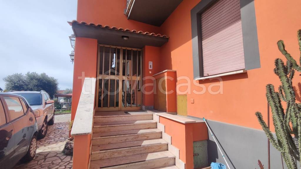 appartamento in vendita a Roma in zona Prima Porta