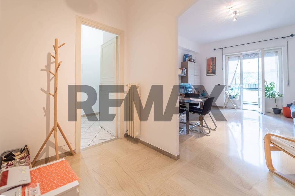 appartamento in vendita a Roma in zona EUR