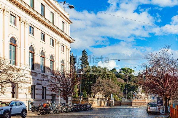 appartamento in vendita a Roma in zona Campo Marzio