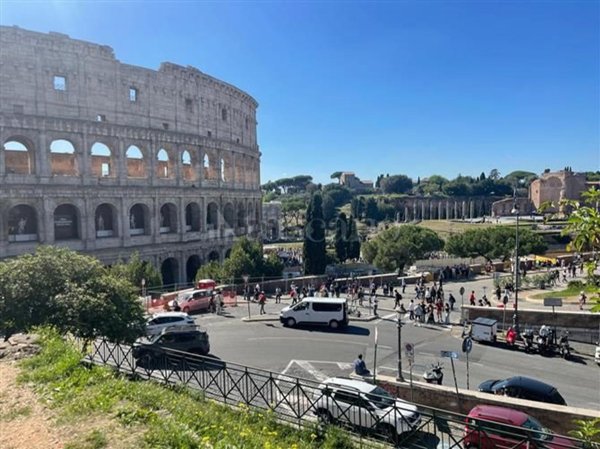 appartamento in vendita a Roma in zona Celio