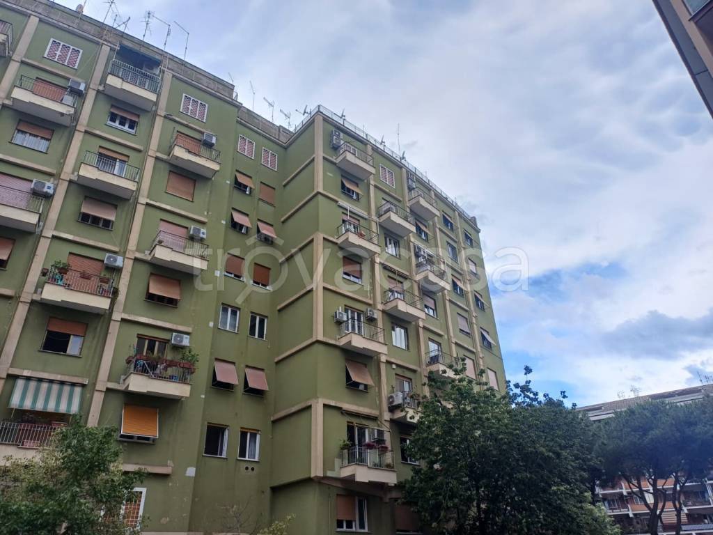 appartamento in vendita a Roma in zona Prenestino-Labicano