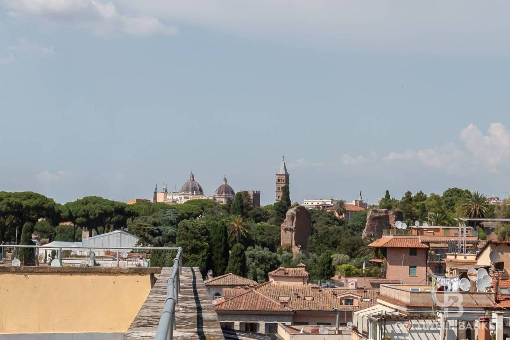 appartamento in vendita a Roma in zona Celio