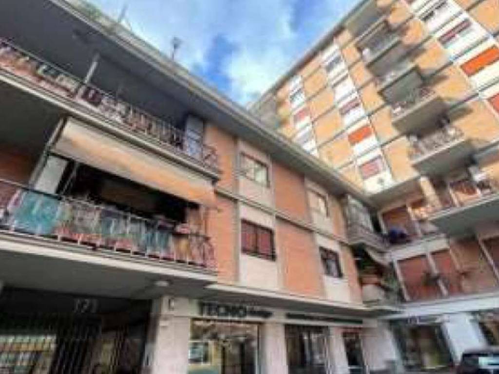 ufficio in vendita a Roma in zona Portuense