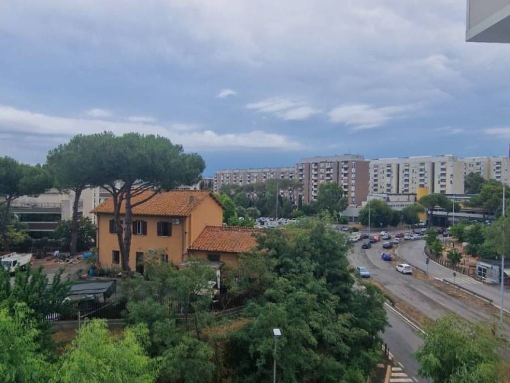 appartamento in vendita a Roma in zona EUR