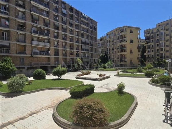 appartamento in vendita a Roma in zona Ostiense