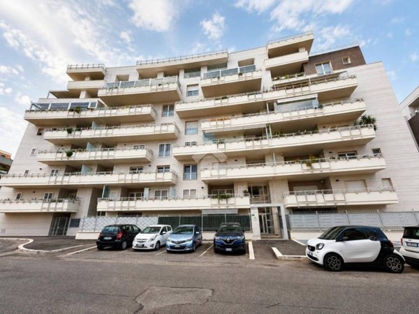 appartamento in vendita a Roma in zona Mezzocammino