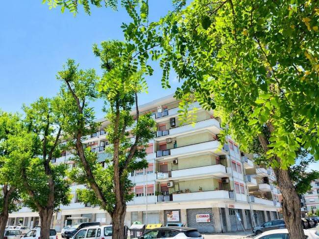 appartamento in vendita a Roma in zona Ostia