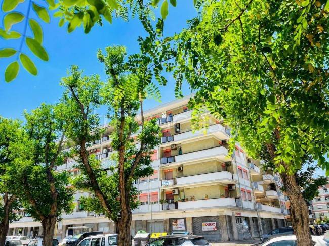 appartamento in vendita a Roma in zona Ostia