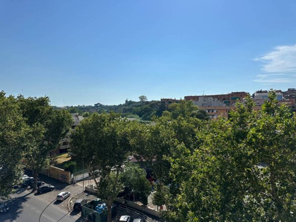 appartamento in vendita a Roma in zona Portuense