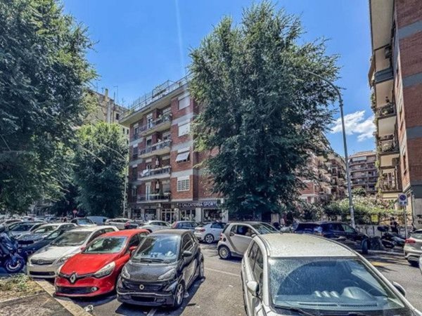 appartamento in vendita a Roma in zona Gianicolense