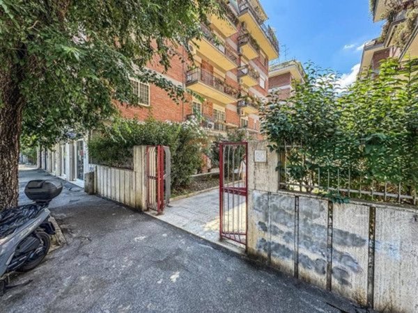 appartamento in vendita a Roma in zona Gianicolense