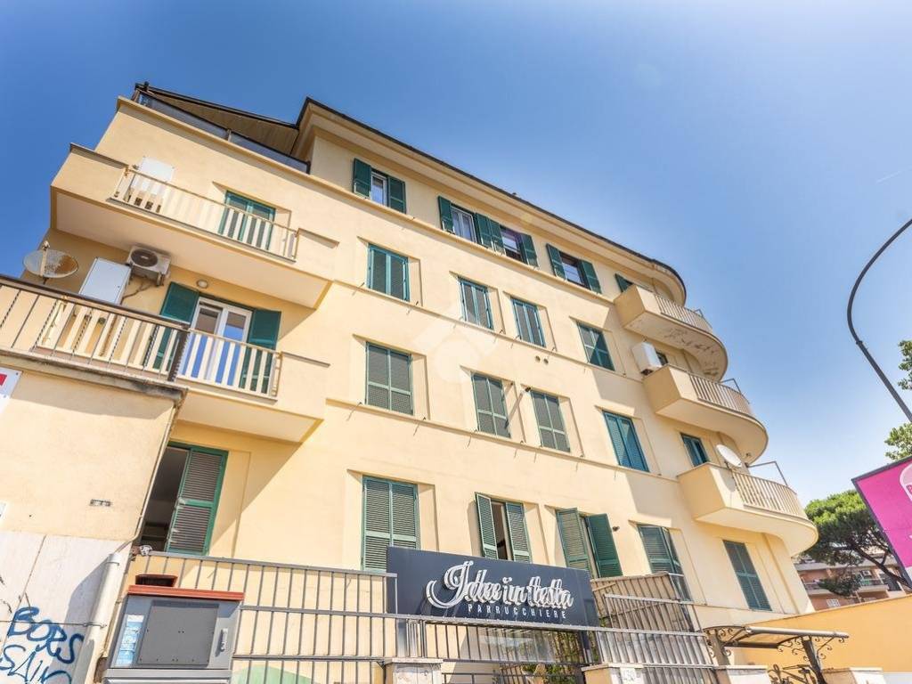 appartamento in vendita a Roma in zona Aurelio