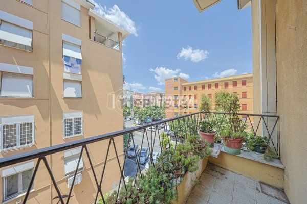 appartamento in vendita a Roma in zona Appio Claudio