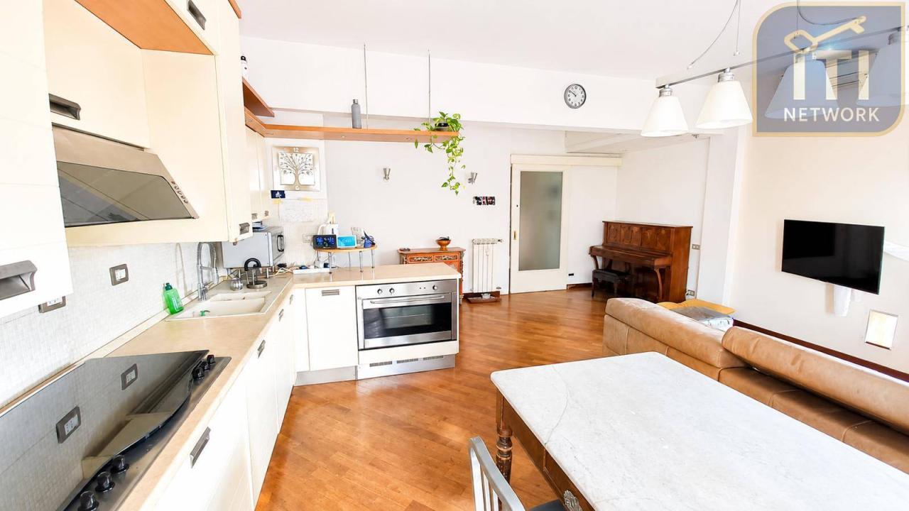 appartamento in vendita a Roma in zona Acilia