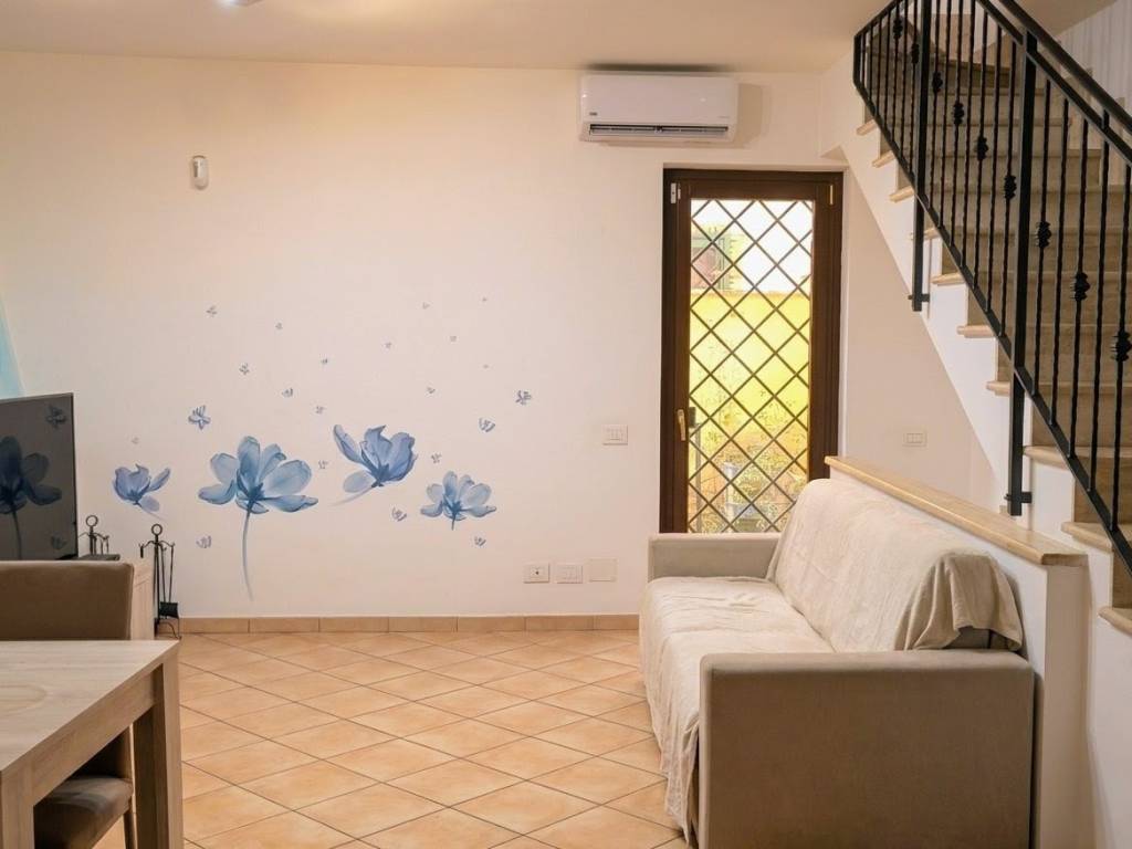 casa indipendente in vendita a Roma in zona Dragona/Bagnoletto