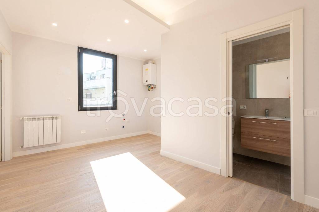 appartamento in vendita a Roma in zona Gianicolense