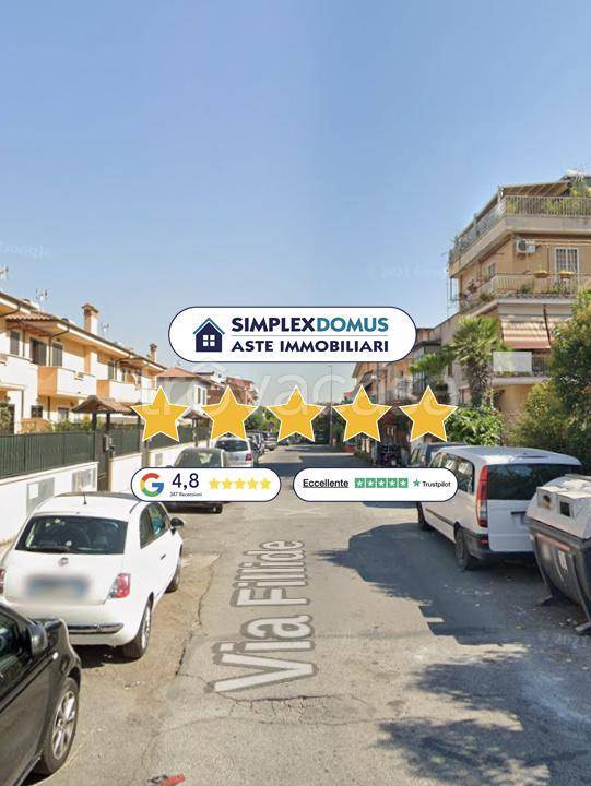 casa indipendente in vendita a Roma